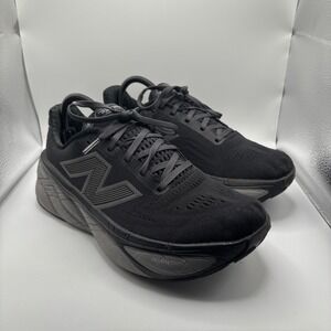 New Balance Fresh Foam More Triple Black Running Shoes Men's Size 8D WMORBK5